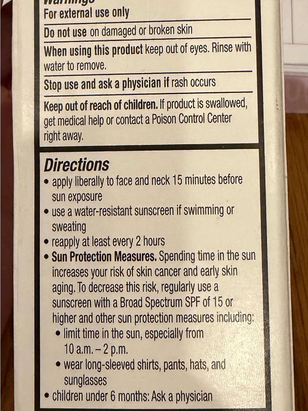 EltaMD UV Daily SPF 40 Tinted Face Sunscreen – 1.7 oz - Picture 4 of 4